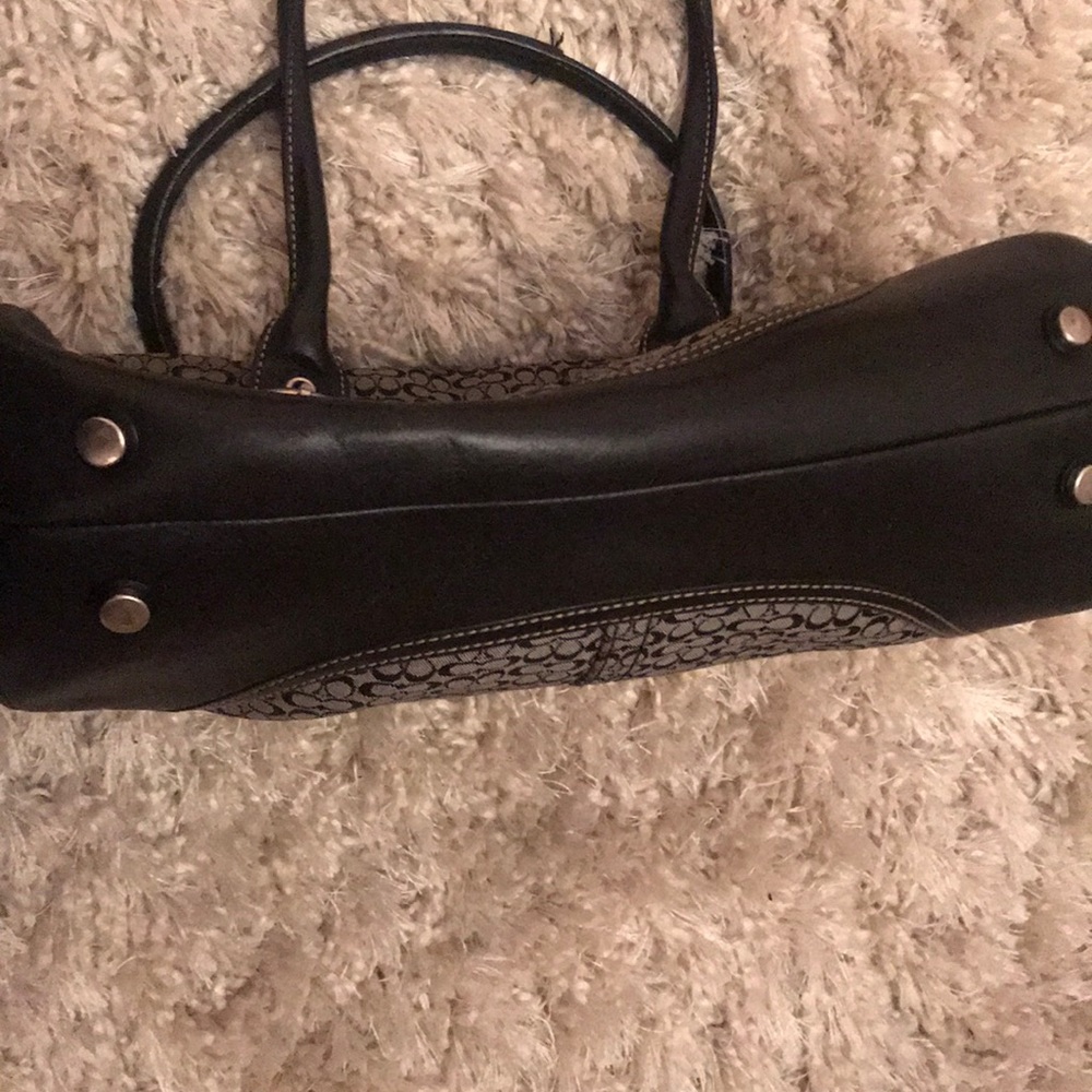 Authentic Coach purse - Picture 2 of 8